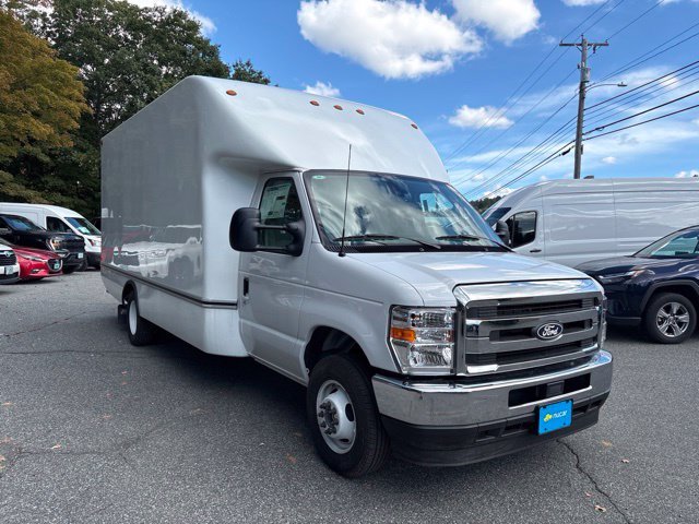 2027 Ford E-350SD Base