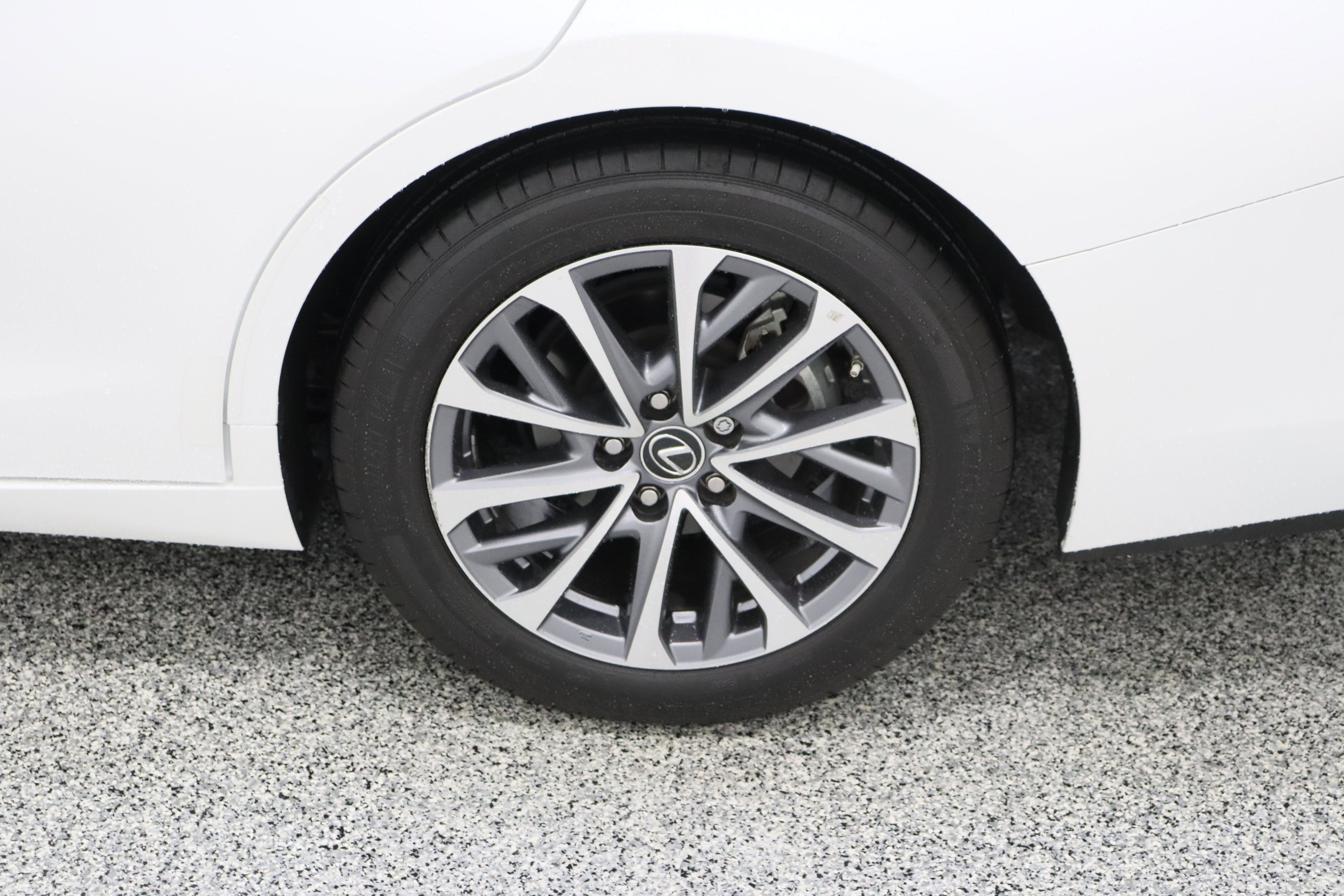 Used 2024 Eminent White Pearl Lexus ES 350 3.5L image 10