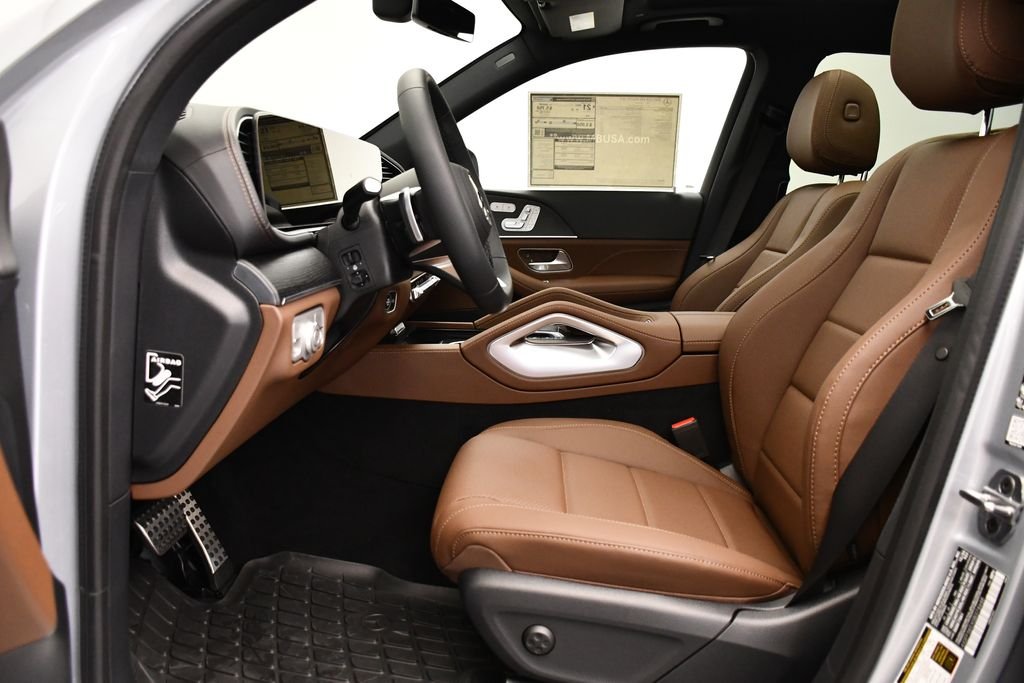 2025 Mercedes-Benz GLS Base - Photo 38