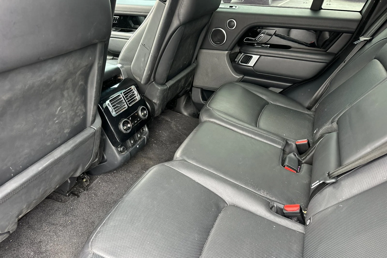 Certified Used 2019 Black Land Rover 5.0L V8 Supercharged image 14