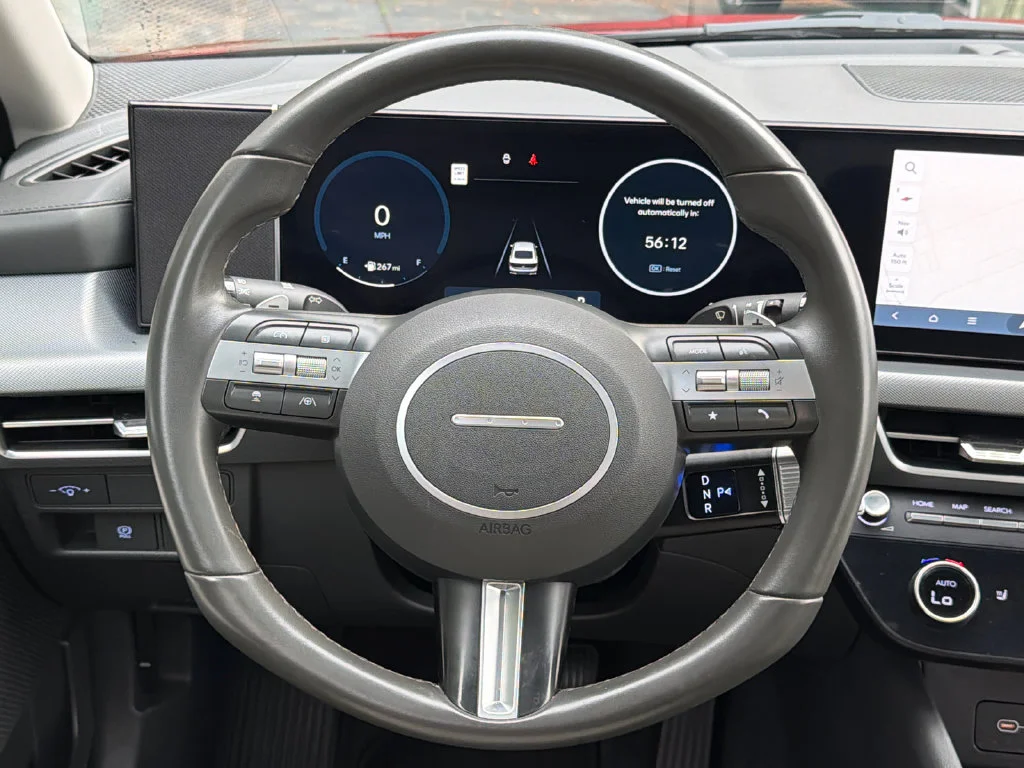 Used 2025 Red Hyundai SEL Convenience image 23