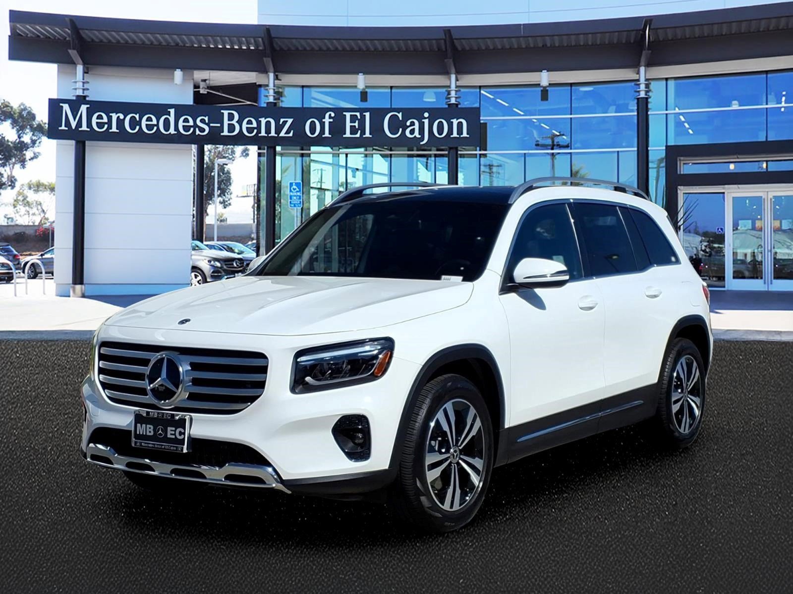 2026 Mercedes-Benz GLB GLB 250's photo