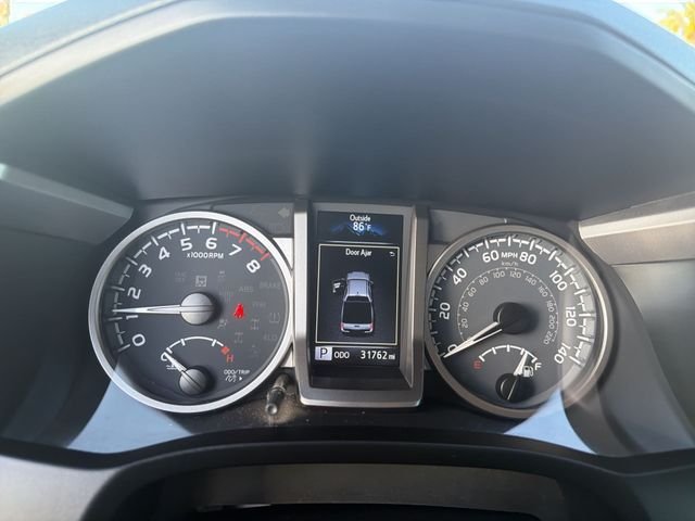 2021 Toyota Tacoma SR5 - Photo 12