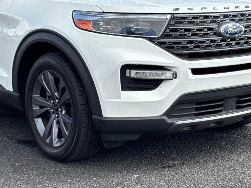 Used 2022 White Ford XLT image 2
