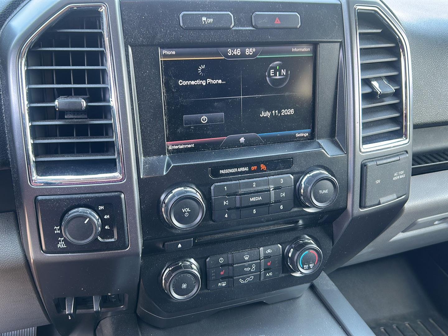 Used 2015 Magnetic Metallic Ford XLT image 16