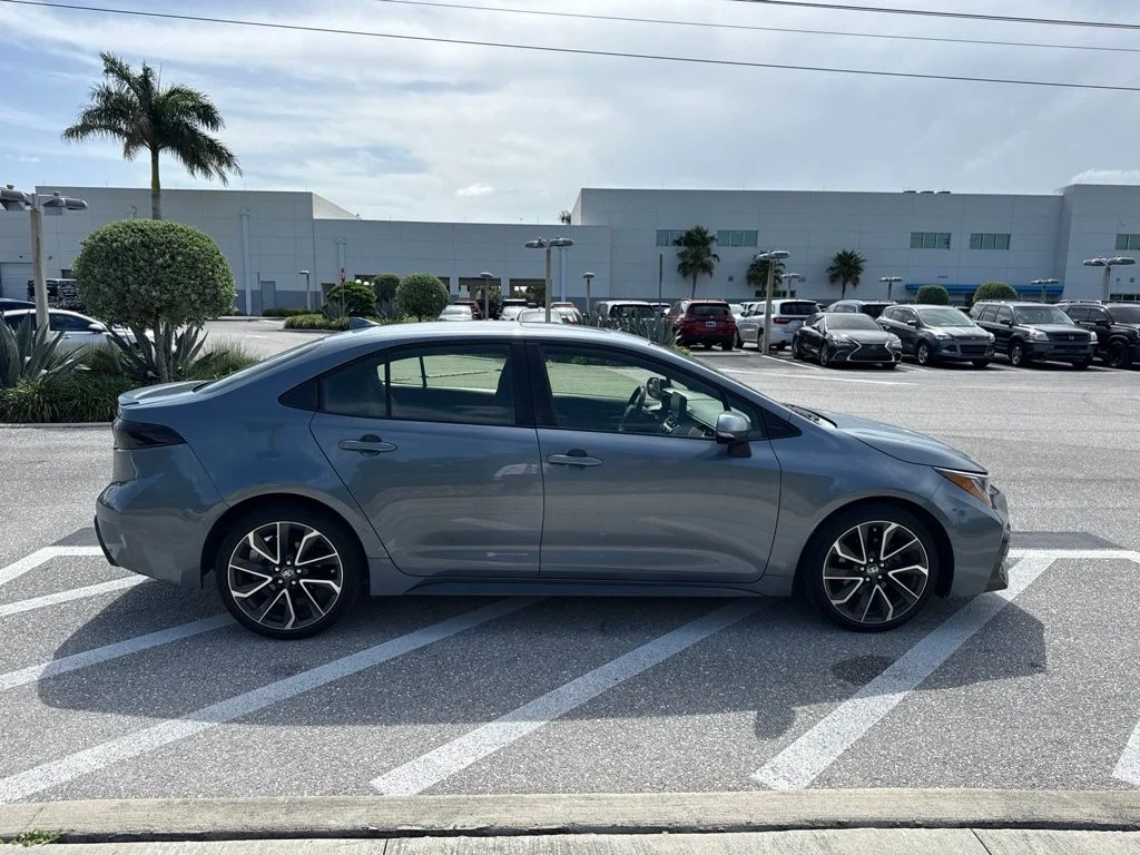 2022 Toyota Corolla SE - Photo 6