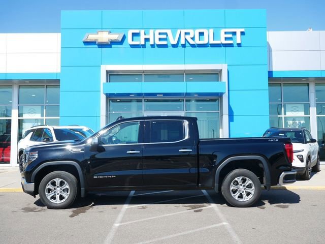 Used 2025 GMC Sierra 1500 SLT with VIN 3GTUUDED6SG179202 for sale in Roseville, Minnesota
