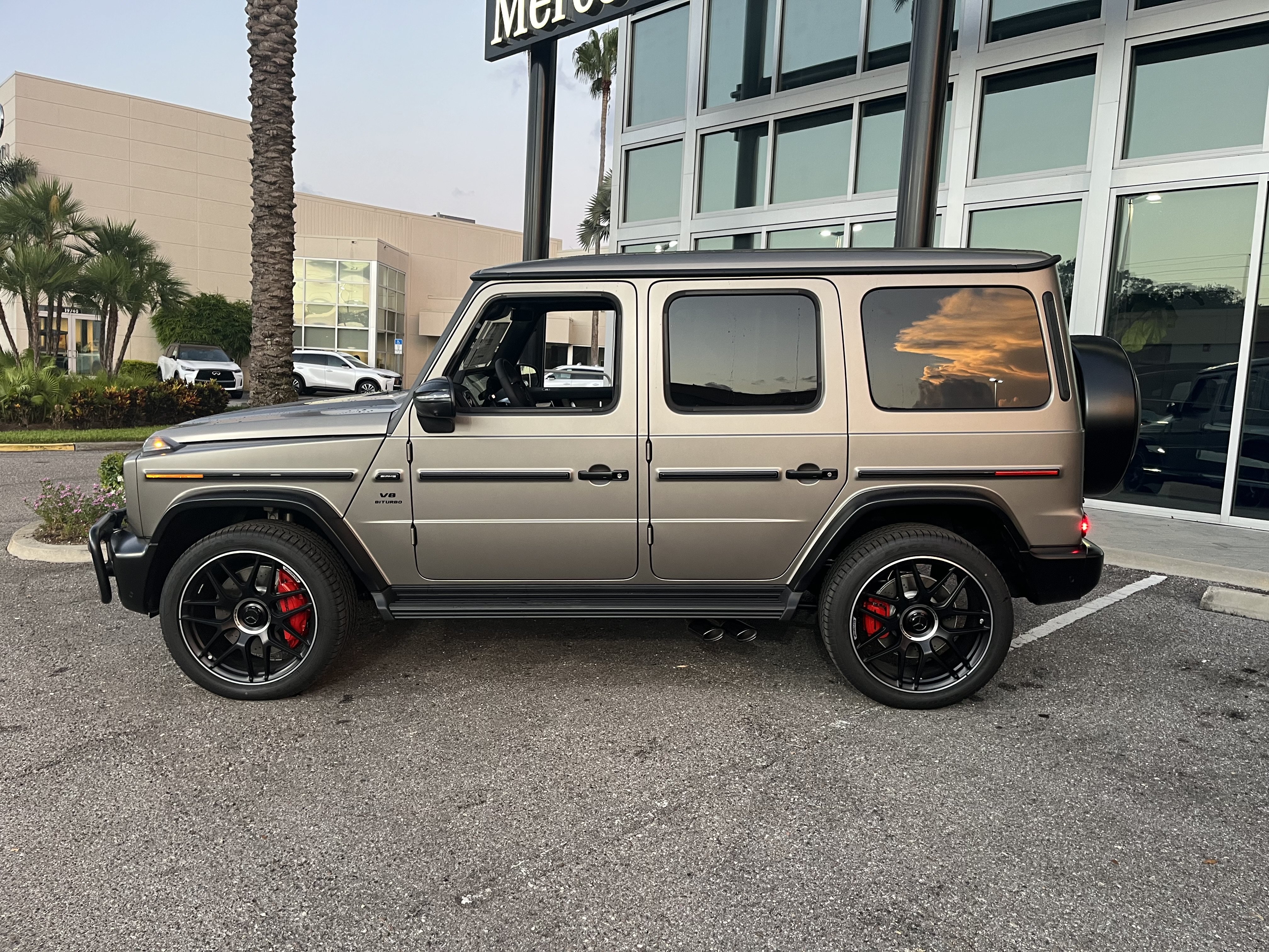 New 2027 MANUFAKTUR Sintered Bronze Magno Mercedes-Benz AMG® G 63 image 3