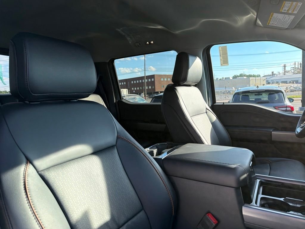 New 2026 Glacier Gray Metallic Tri-Coat Ford F-250® Lariat® image 9