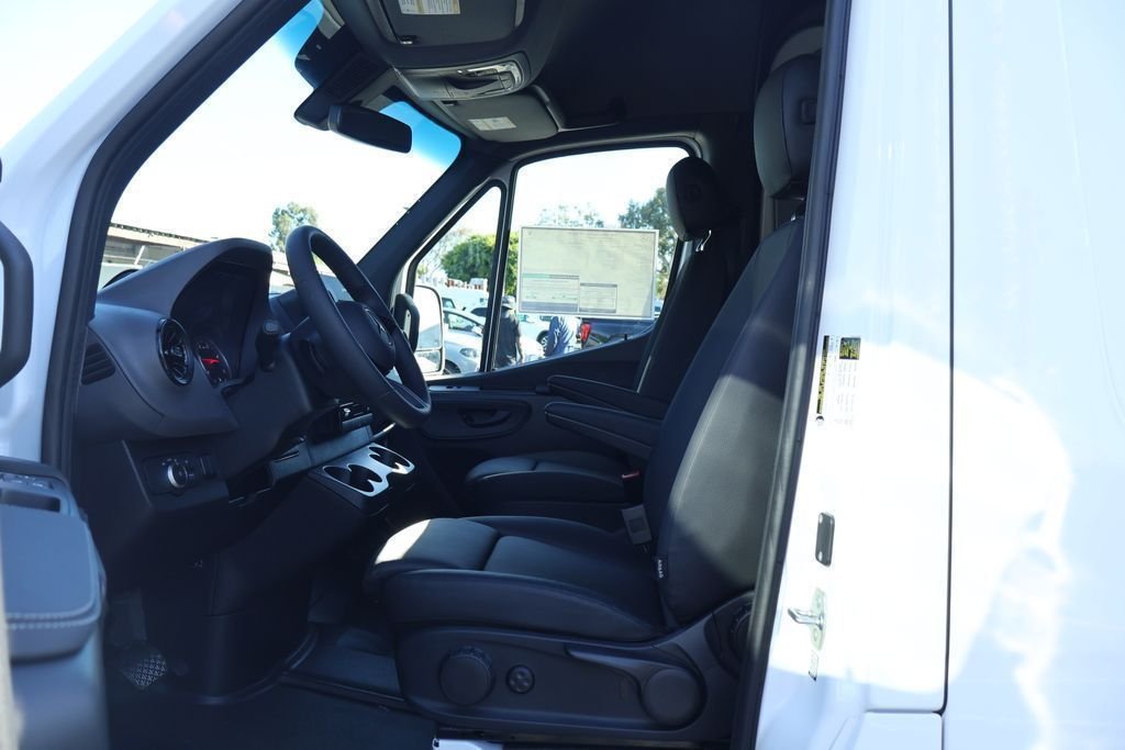 2026 Mercedes-Benz Sprinter Cargo Van Base - Photo 6