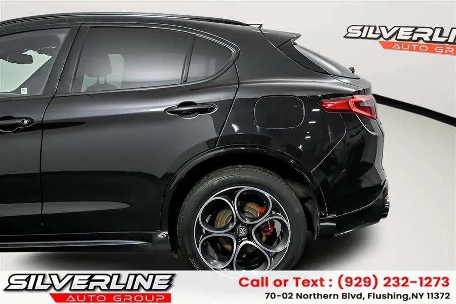 Used 2023 Vulcano Black Metallic Alfa Romeo Veloce image 3