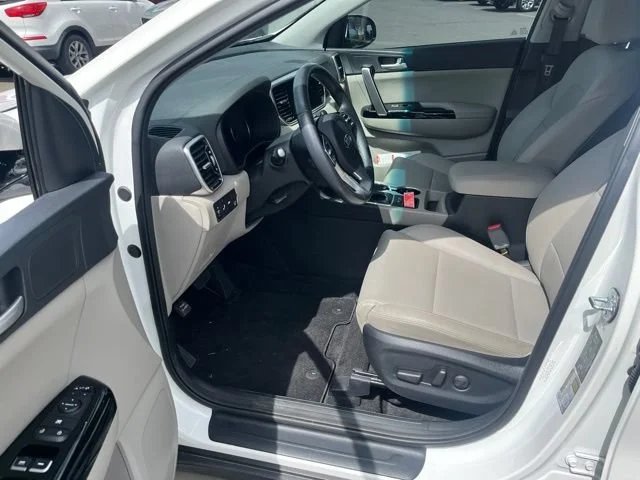 Certified Used 2022 Snow White Pearl Kia EX image 16