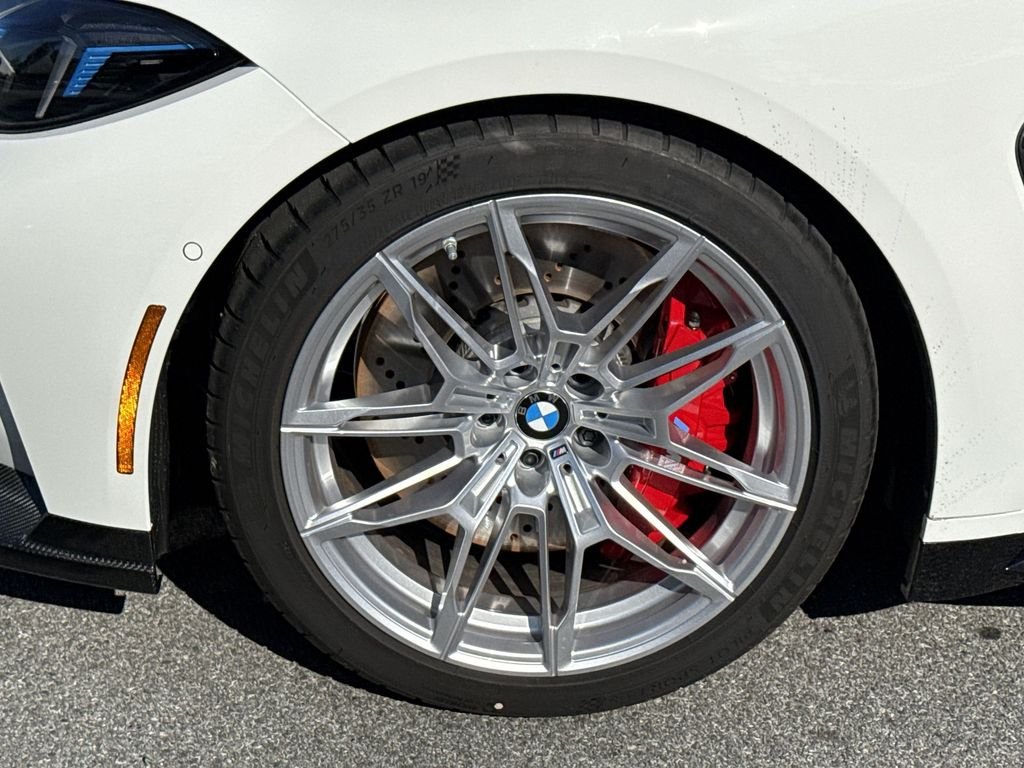 New 2027 Alpine White BMW Base image 10