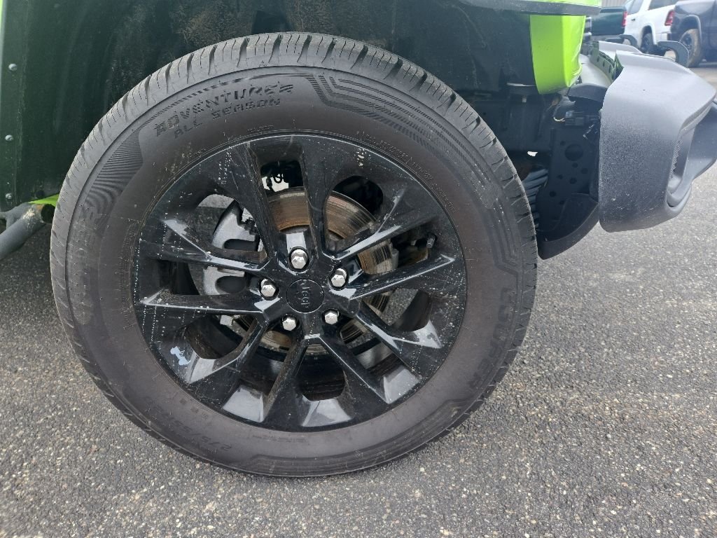 Used 2021 Green Jeep Unlimited Sahara High Altitude 4xe image 9