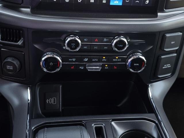 New 2026 Carbonized Gray Metallic Ford XLT image 64