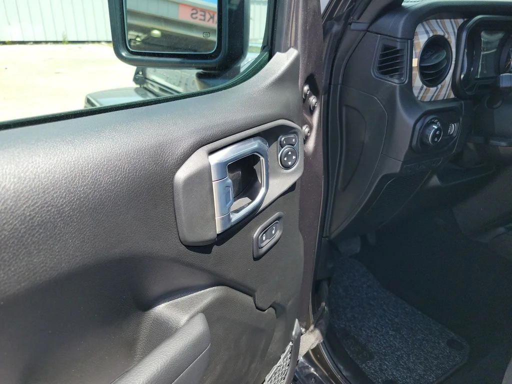 New 2026 Granite Crystal Metallic Clear-Coat Exterior Paint Jeep 85th Anniversary Edition image 7