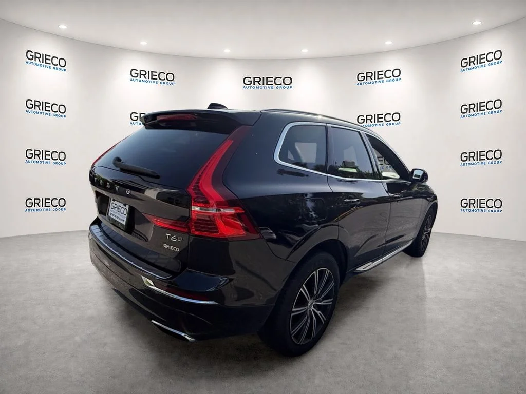 Used 2021 Onyx Black Metallic Volvo T6 Inscription image 7