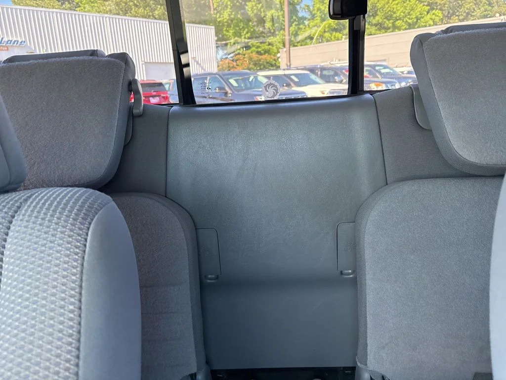 Used 2013 White Toyota Base image 13