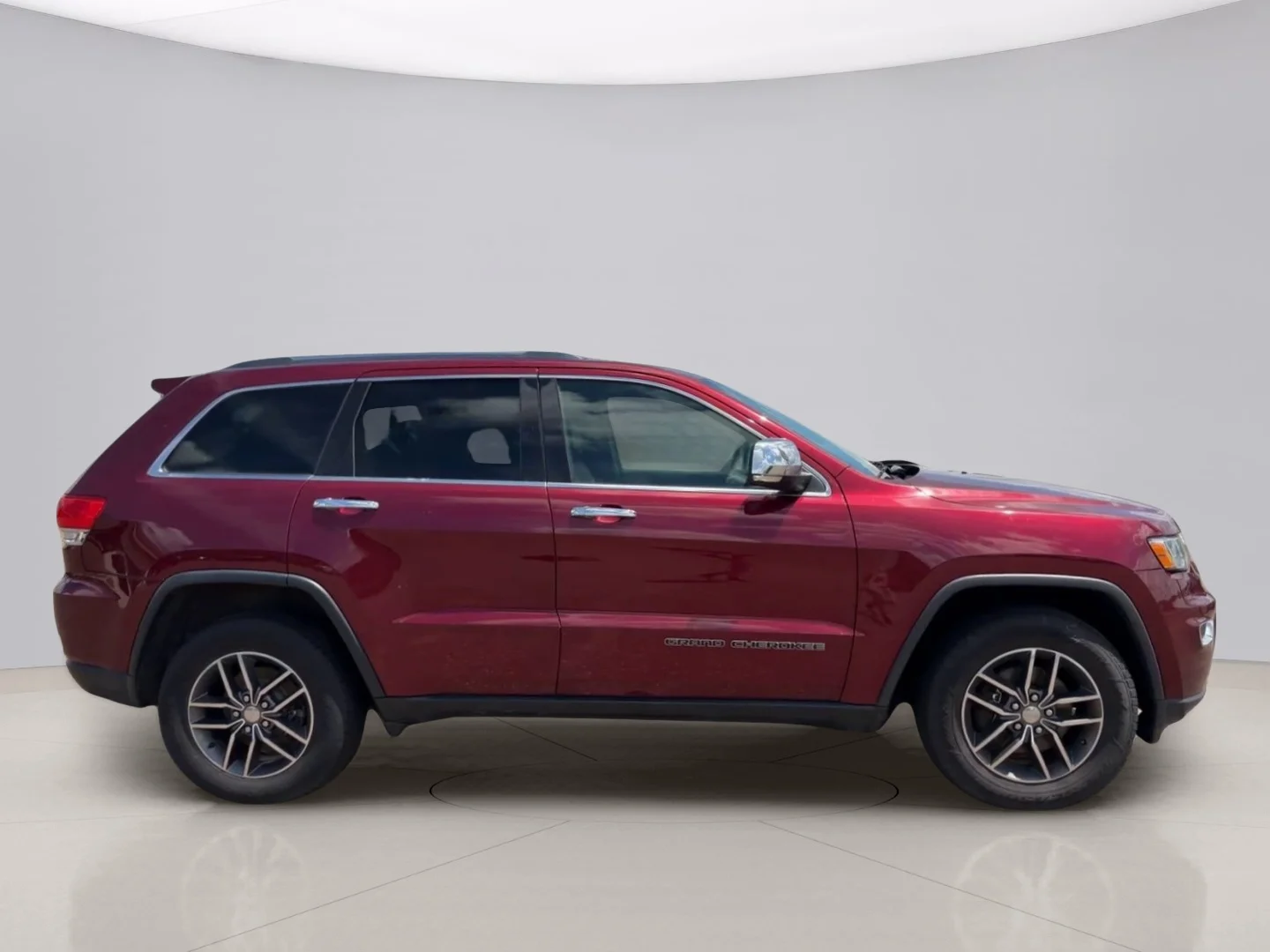 Used 2017 Red Jeep LIMITED image 6