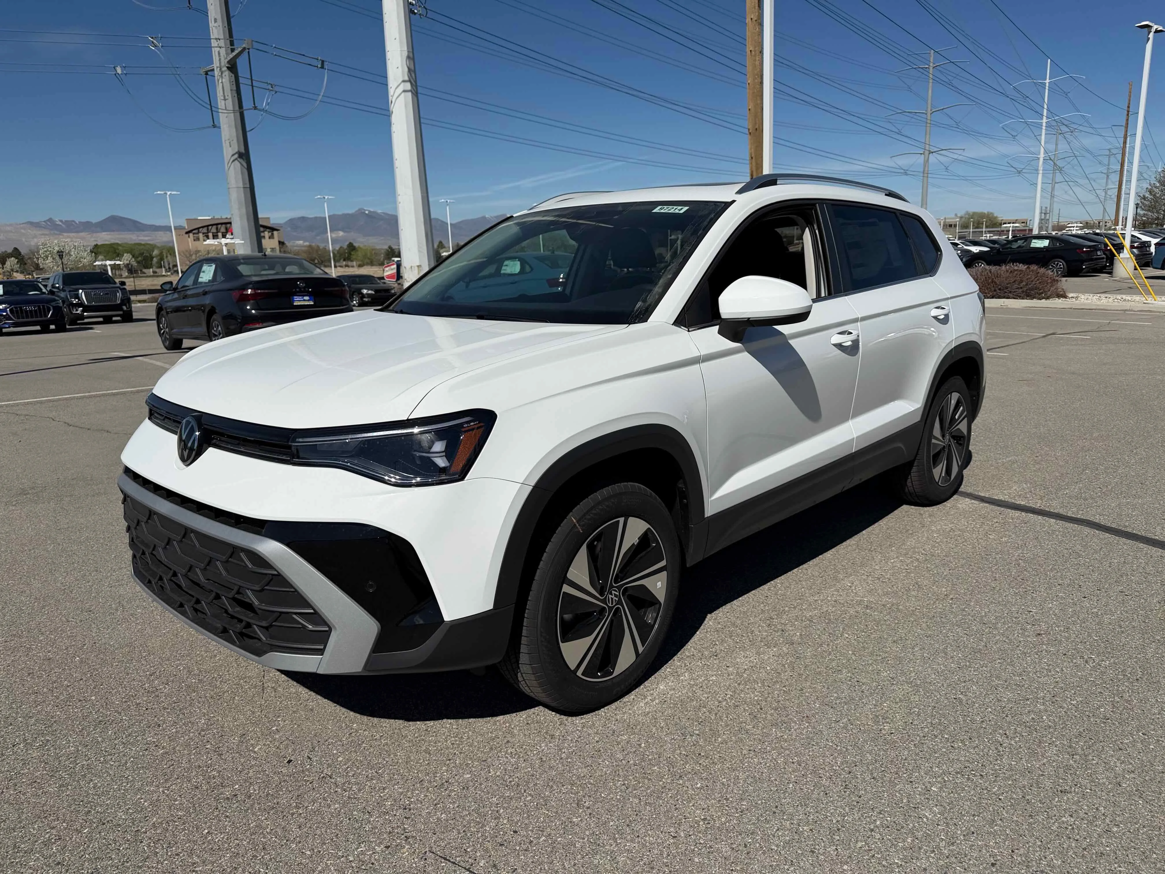 New 2026 Pure White Volkswagen SE image 12