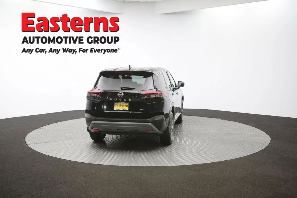 Used 2023 Black Nissan S image 37