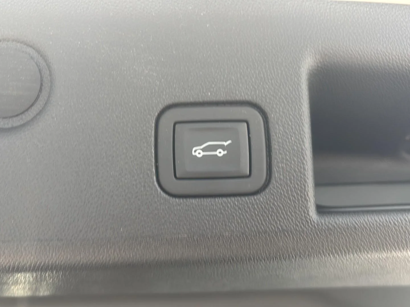 Used 2023 Summit White Chevrolet RS image 14