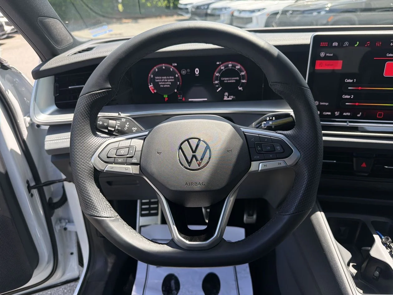 New 2026 White/off-white Volkswagen 2.0T SE R-Line Black image 16