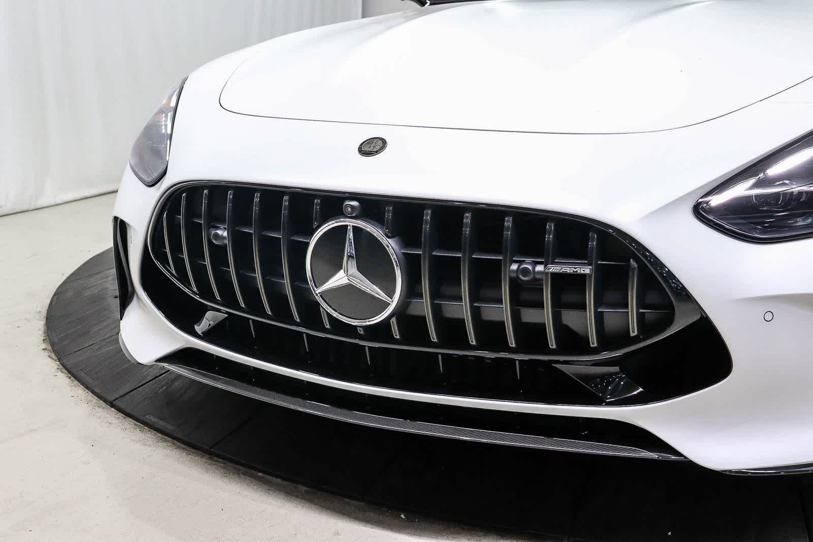 New 2026 MANUFAKTUR opalite white magno Mercedes-Benz AMG® GT 63 image 8