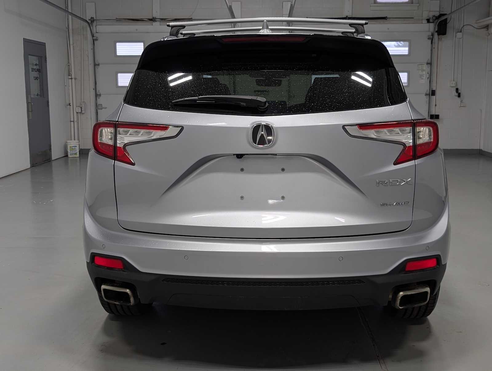 Used 2023 Lunar Silver Metallic Acura w/Technology Package image 9
