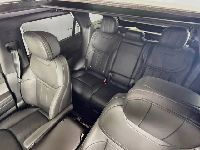 New 2026 Carpathian Gray Premium Metallic Land Rover Dynamic SE image 14