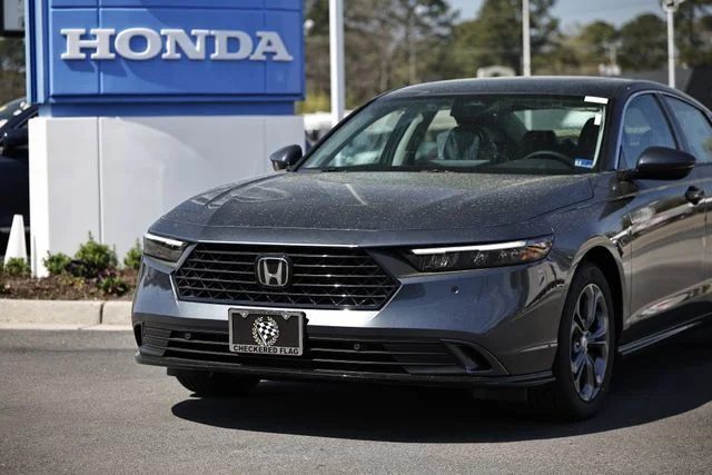 New 2026 Meteorite Gray Metallic Honda EX-L image 2