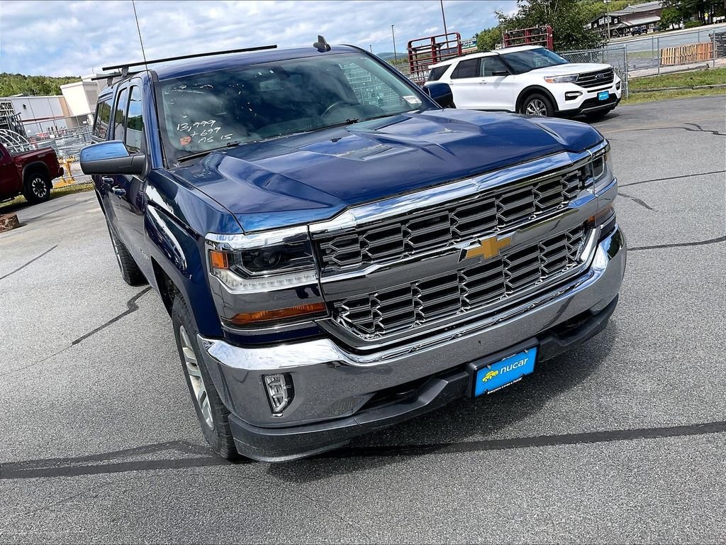 Used 2016 Deep Ocean Blue Metallic Chevrolet  image 5