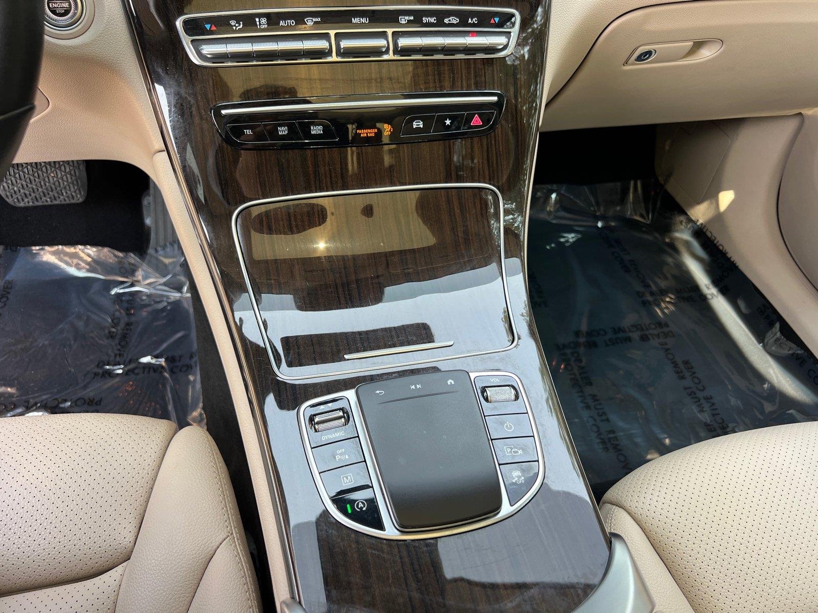 Used 2022 TAN Mercedes-Benz GLC 300 image 31