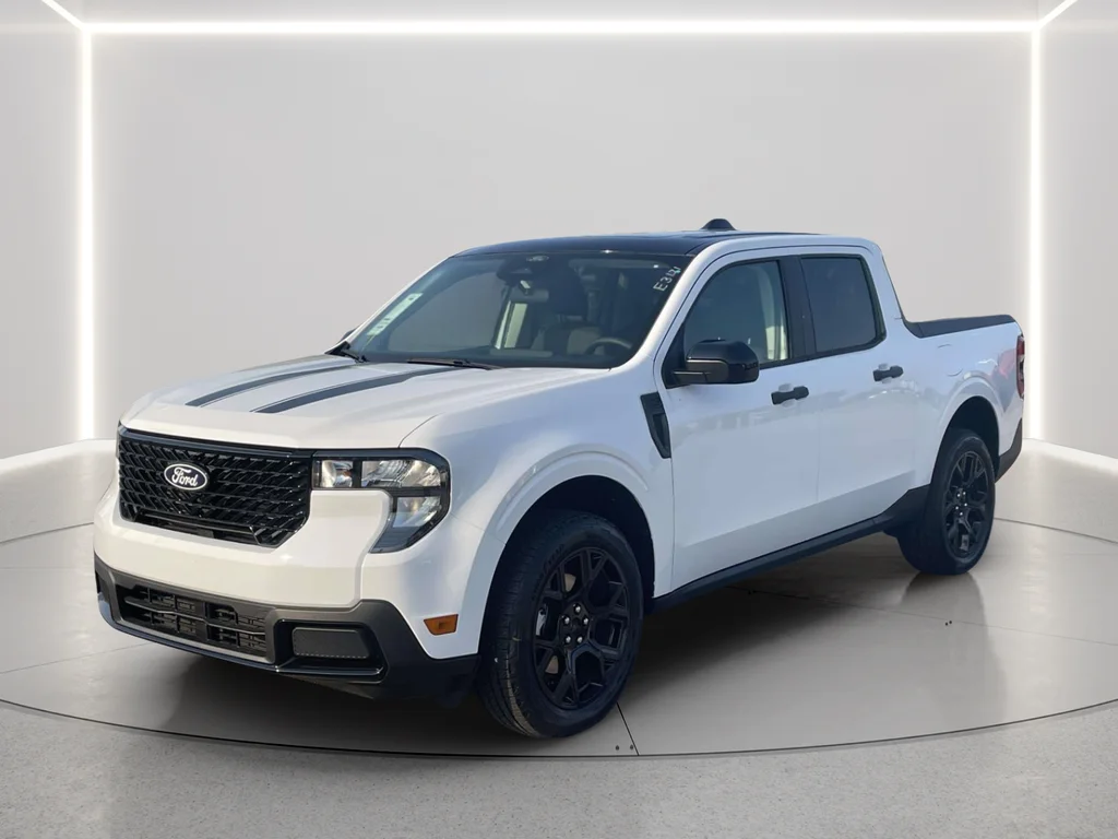 New 2026 White Ford XLT image 1