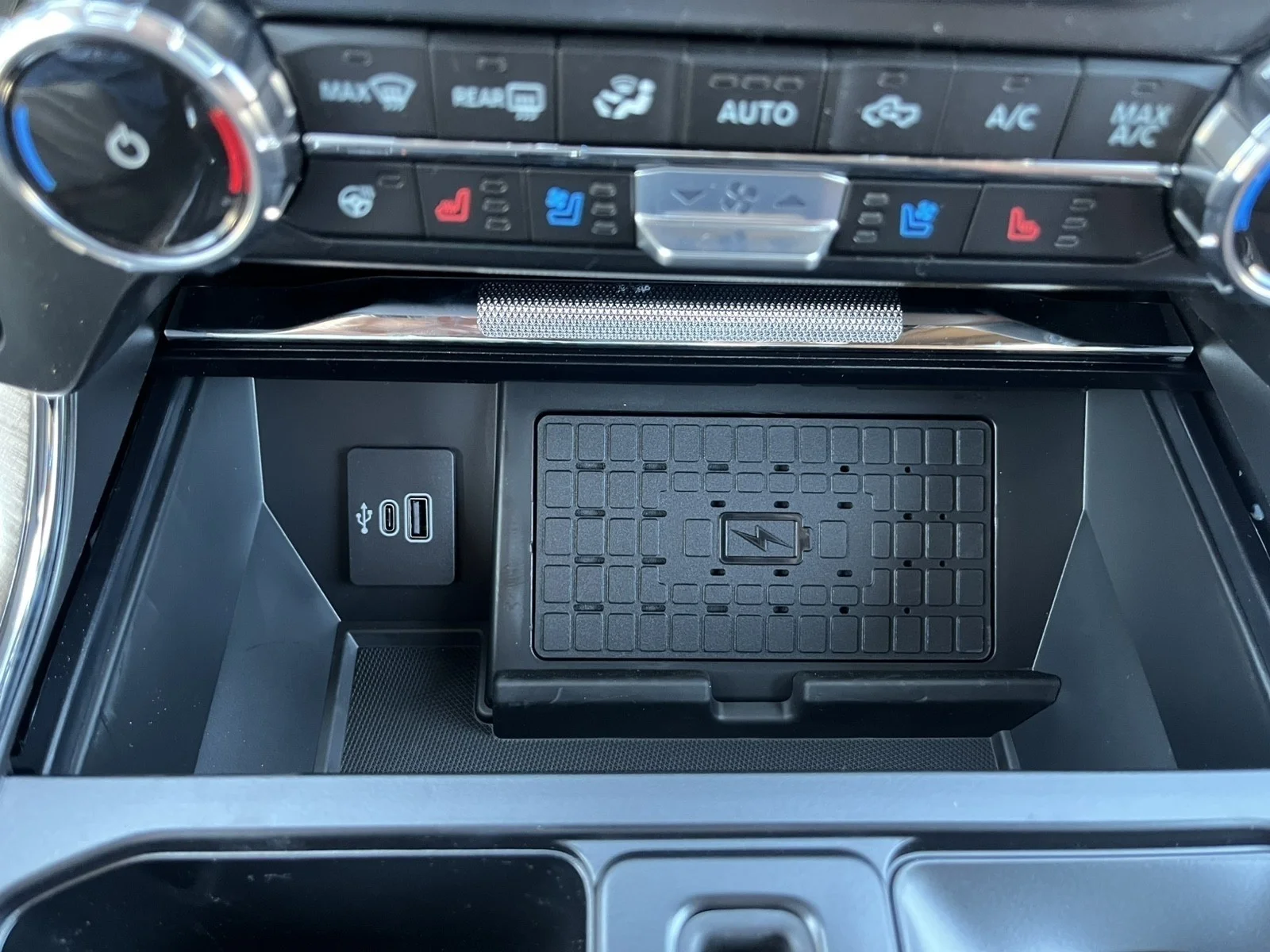 New 2026 Agate Black Metallic Ford King Ranch® image 27