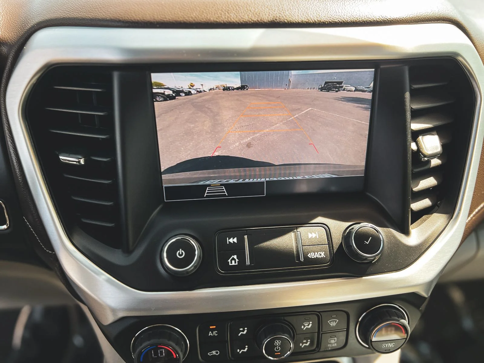 2023 GMC Acadia SLE - Photo 20