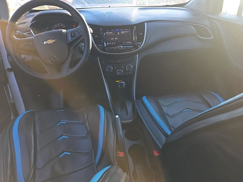 Used 2020 White Chevrolet LS image 6