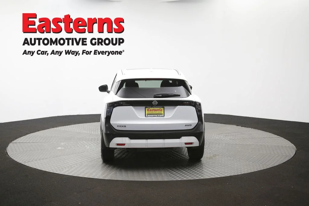 Used 2025 White Nissan SV image 38
