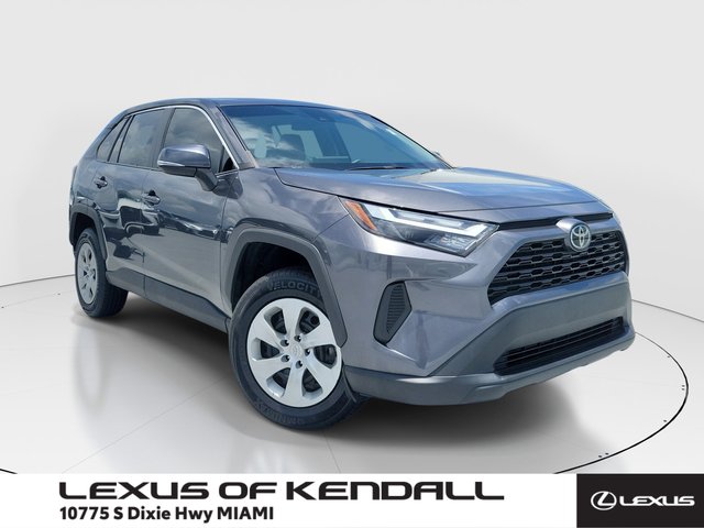 2023 Toyota RAV4 LE