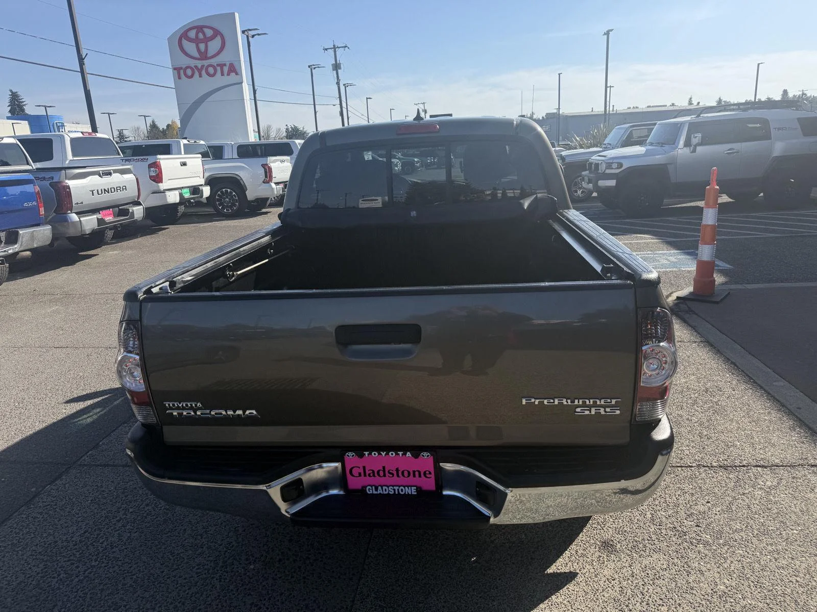 Used 2014 Pyrite Mica Toyota PreRunner image 5