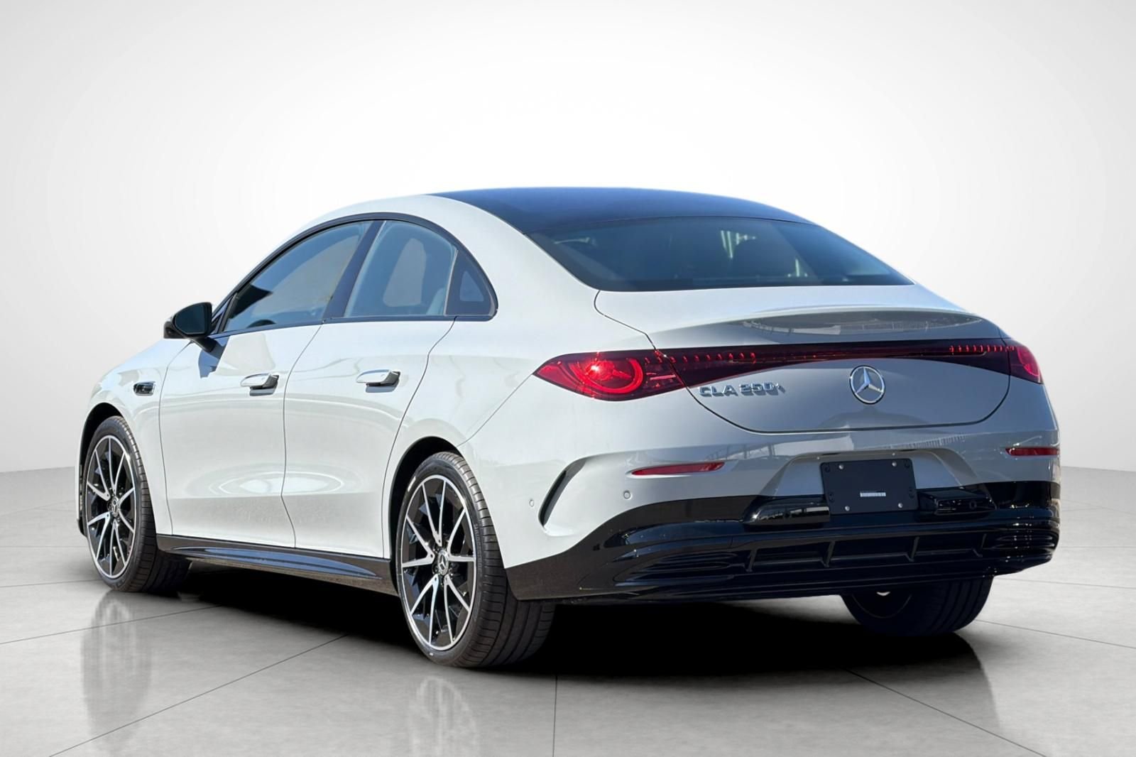 New 2027 MANUFAKTUR Alpine Grey Mercedes-Benz CLA 250+ image 14