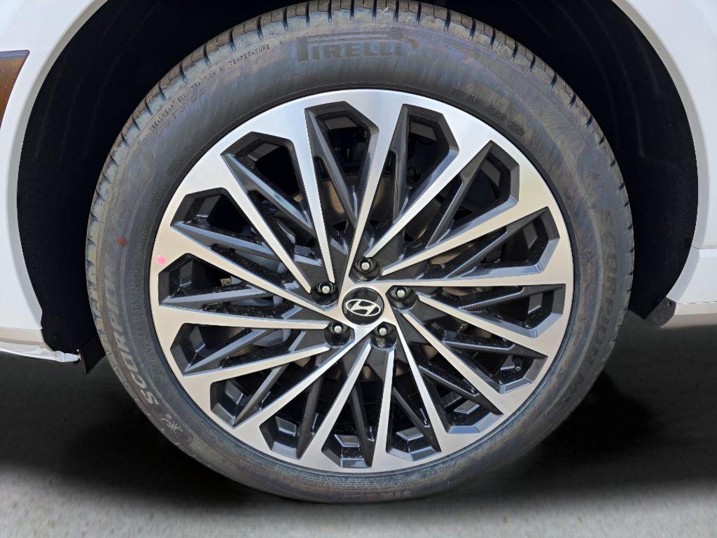 New 2026 Creamy White Pearl Hyundai Calligraphy AWD image 12