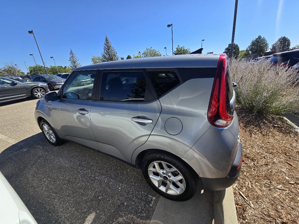Used 2022 Steel Gray Kia LX image 13