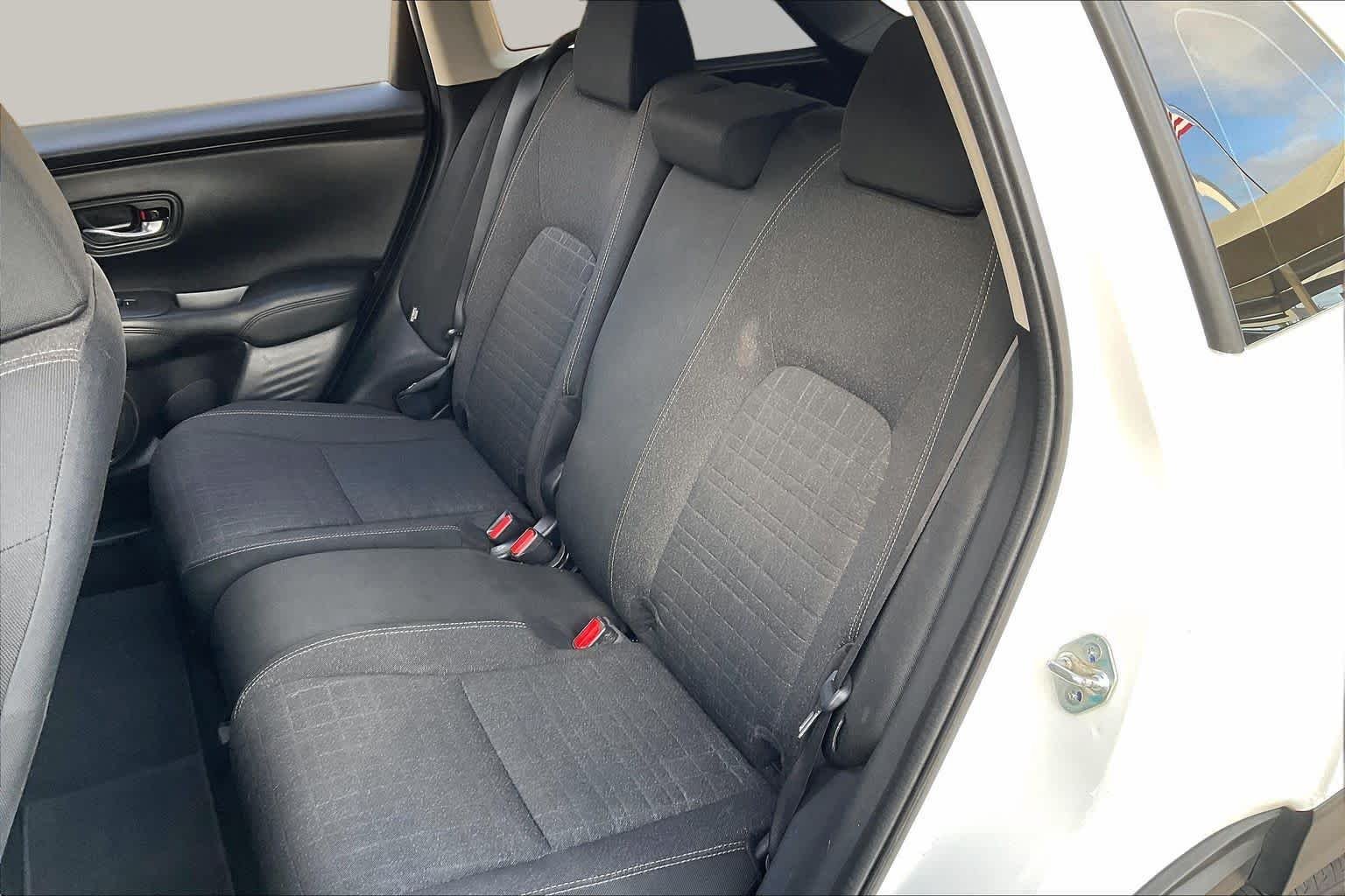 Used 2023 Platinum White Pearl Honda LX image 20
