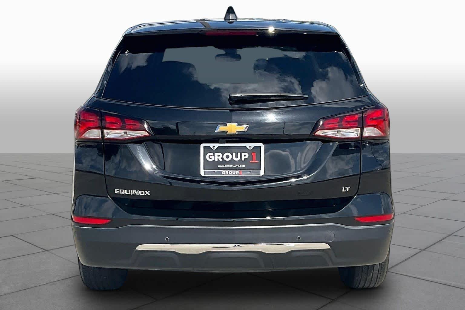 Used 2022 Mosaic Black Metallic Chevrolet LT image 5