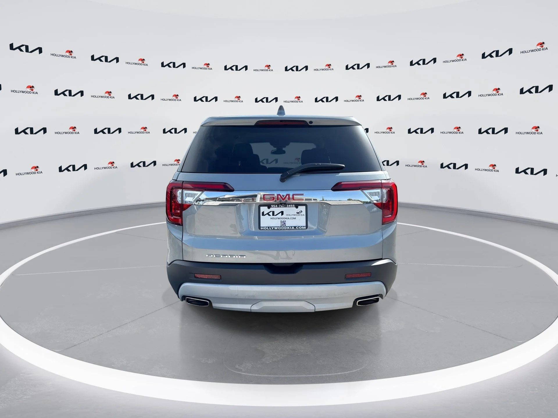 Used 2023 Sterling Metallic GMC SLE image 7