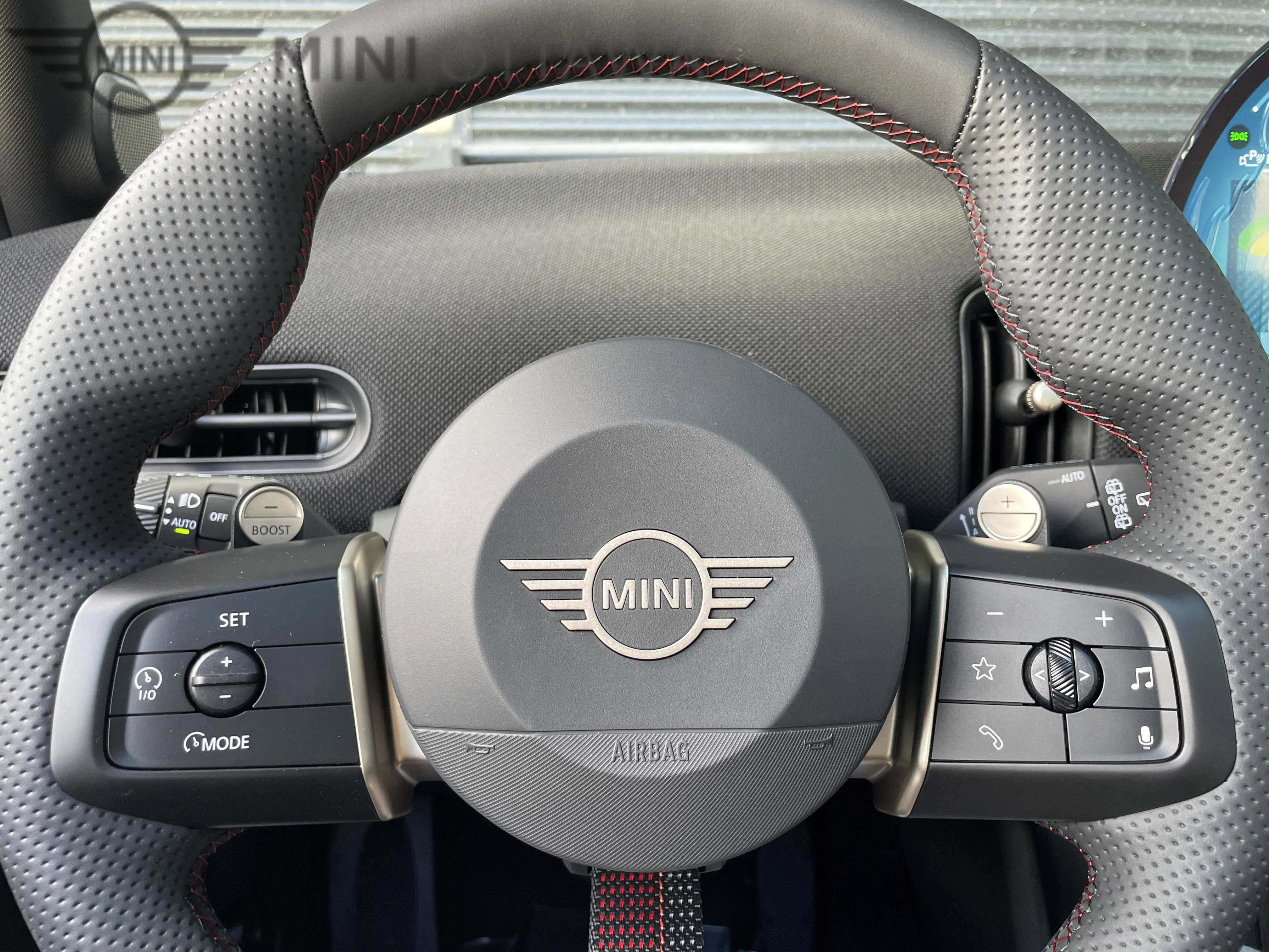 New 2026 Melting Silver III Metallic MINI Cooper S image 7
