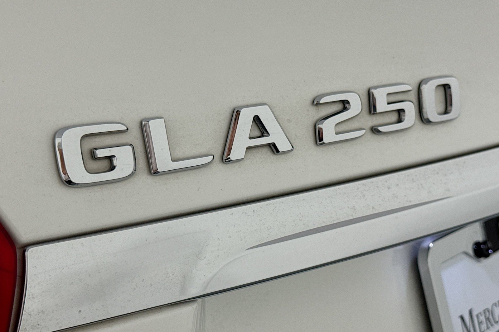 Used 2019 Polar White Mercedes-Benz GLA 250 image 8