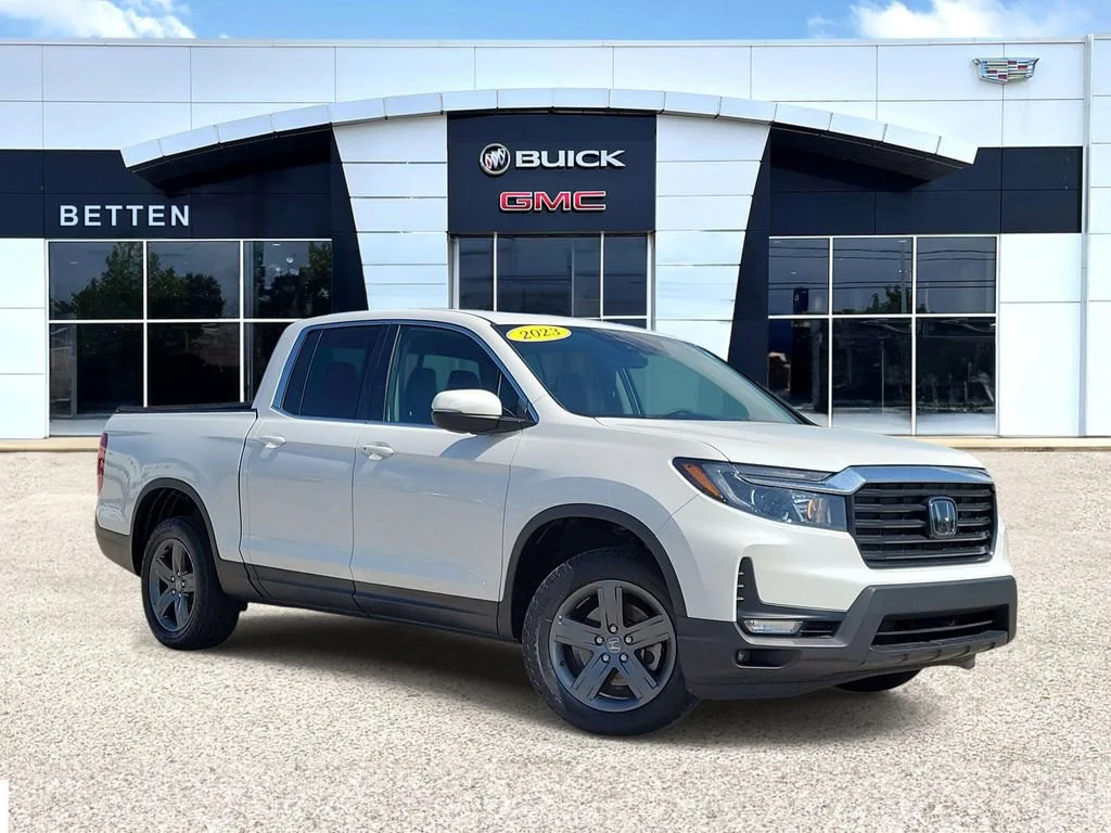 Used 2023 White Honda RTL image 1