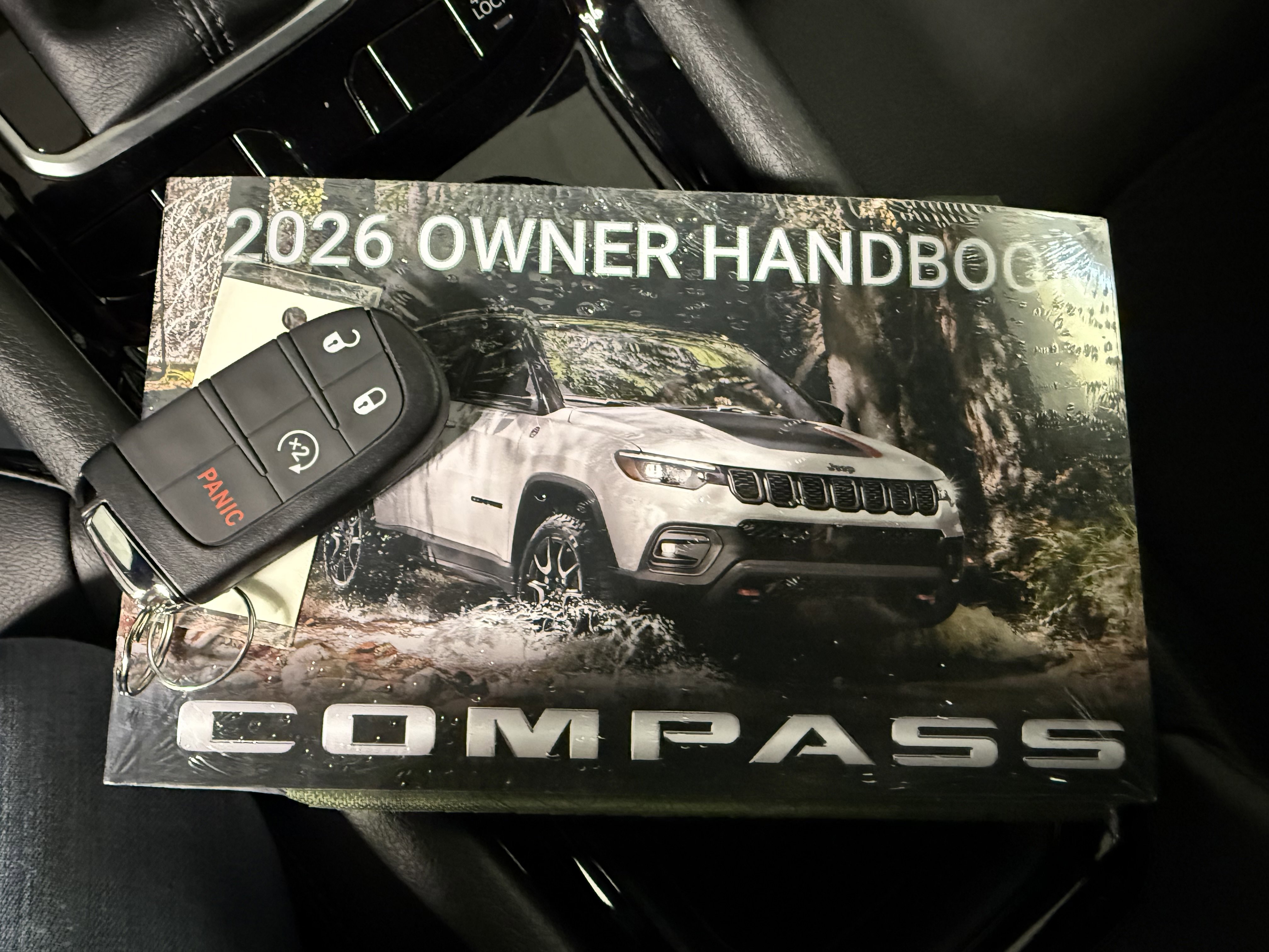New 2026 Red Hot Pearlcoat Jeep Latitude Altitude image 20
